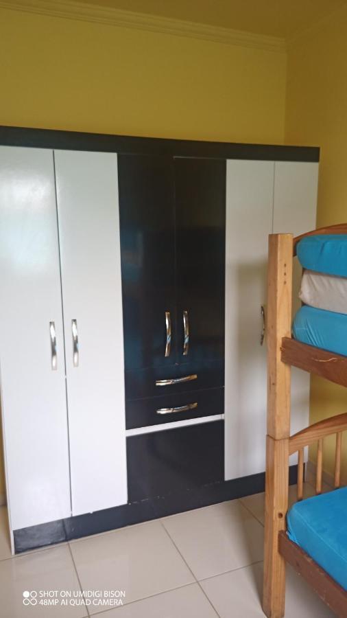 Casa Com Piscina , Churrasqueira, Wi-Fi, Em Rua De Areia A 1Km Da Praia, Bairro Sussegado, Proibido Uso De Som Extremamente Alto Ideal Para Descansar Itanhaém Kültér fotó